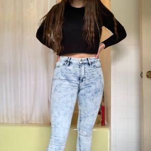 Acid wash comfy jeans